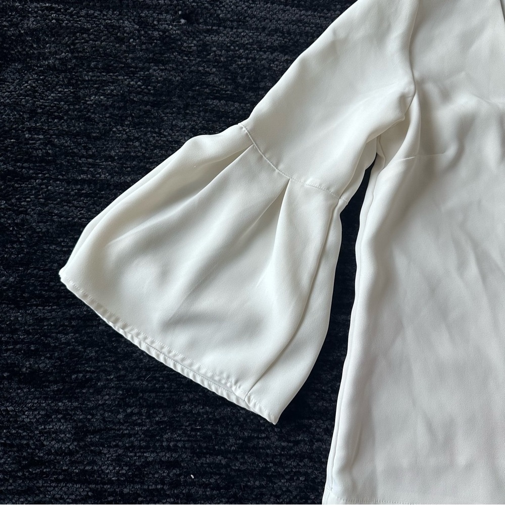 H&M Ruffle Bell Sleeve Blouse - Picture 2 of 8